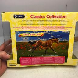 Collectible Breyer 2017 Horse of the Year NEW IN BOX