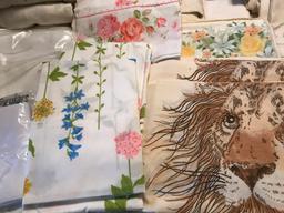 Very Nice Lot of Vintage Pillow Cases, Sheets & Misc