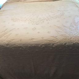 Vintage Chenille Bedspread - Full Size