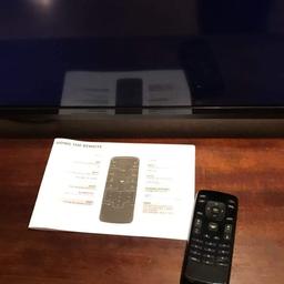 Vizio 30” Television Model D32hn-DO with Remote - Works