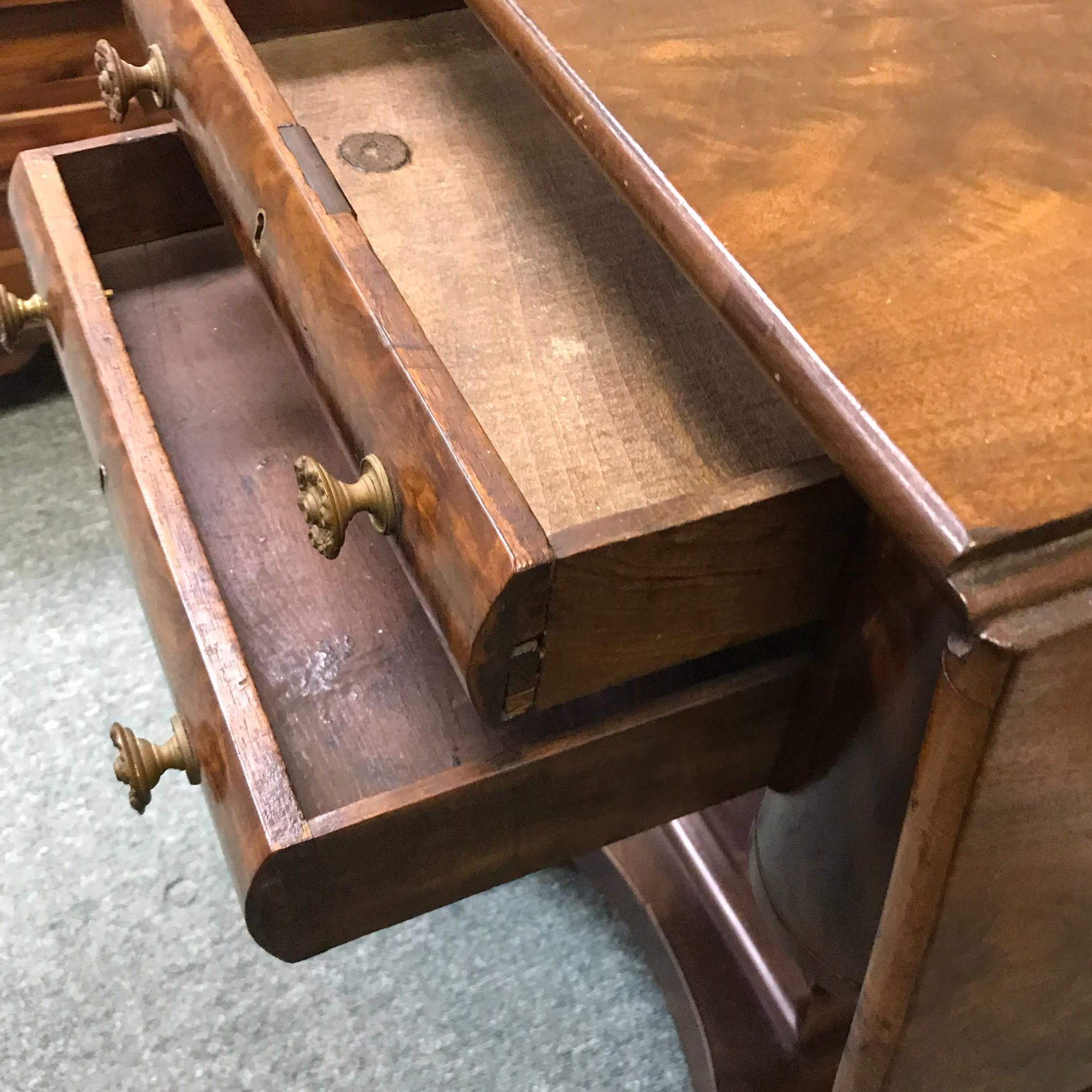 Beautiful Antique Drop Leaf 2 Drawer Table with Hand Dove Tailed Drawers