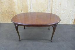 Queen Anne Dining Table w/2 Leaves