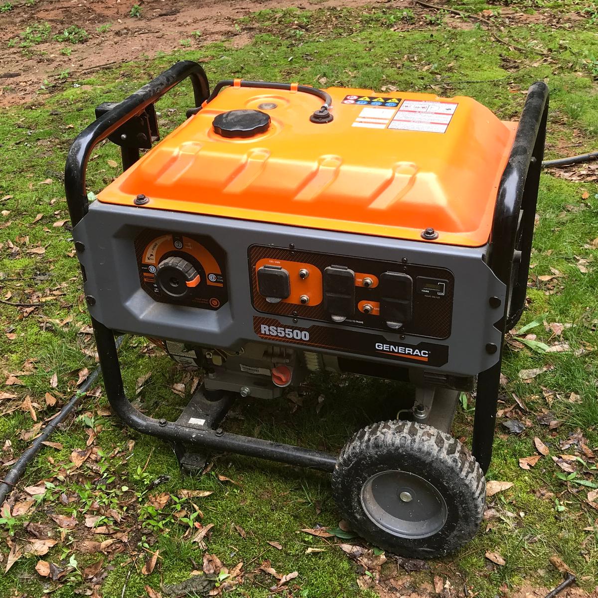 Generac RS5500 Powerdial 5500 Watt Generator - NEVER USED - Never Had Fuel in It