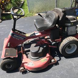 Snapper 42” Ride-on Lawnmower