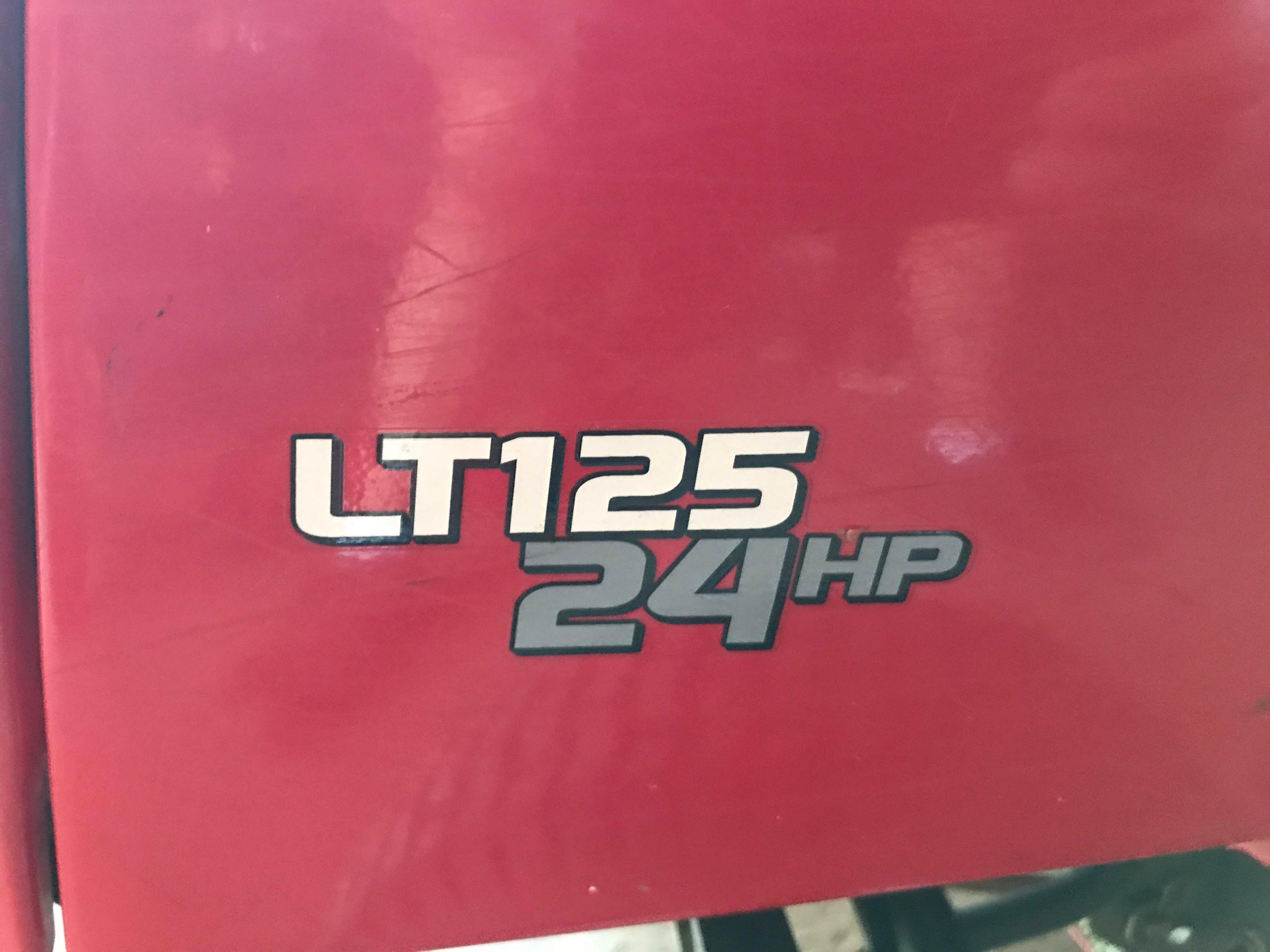 Snapper 46” Ride-on Lawnmower 24 Hp LT125