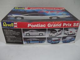 Revell Pontiac Grand Prix SE 1/25 Scale Model Kit