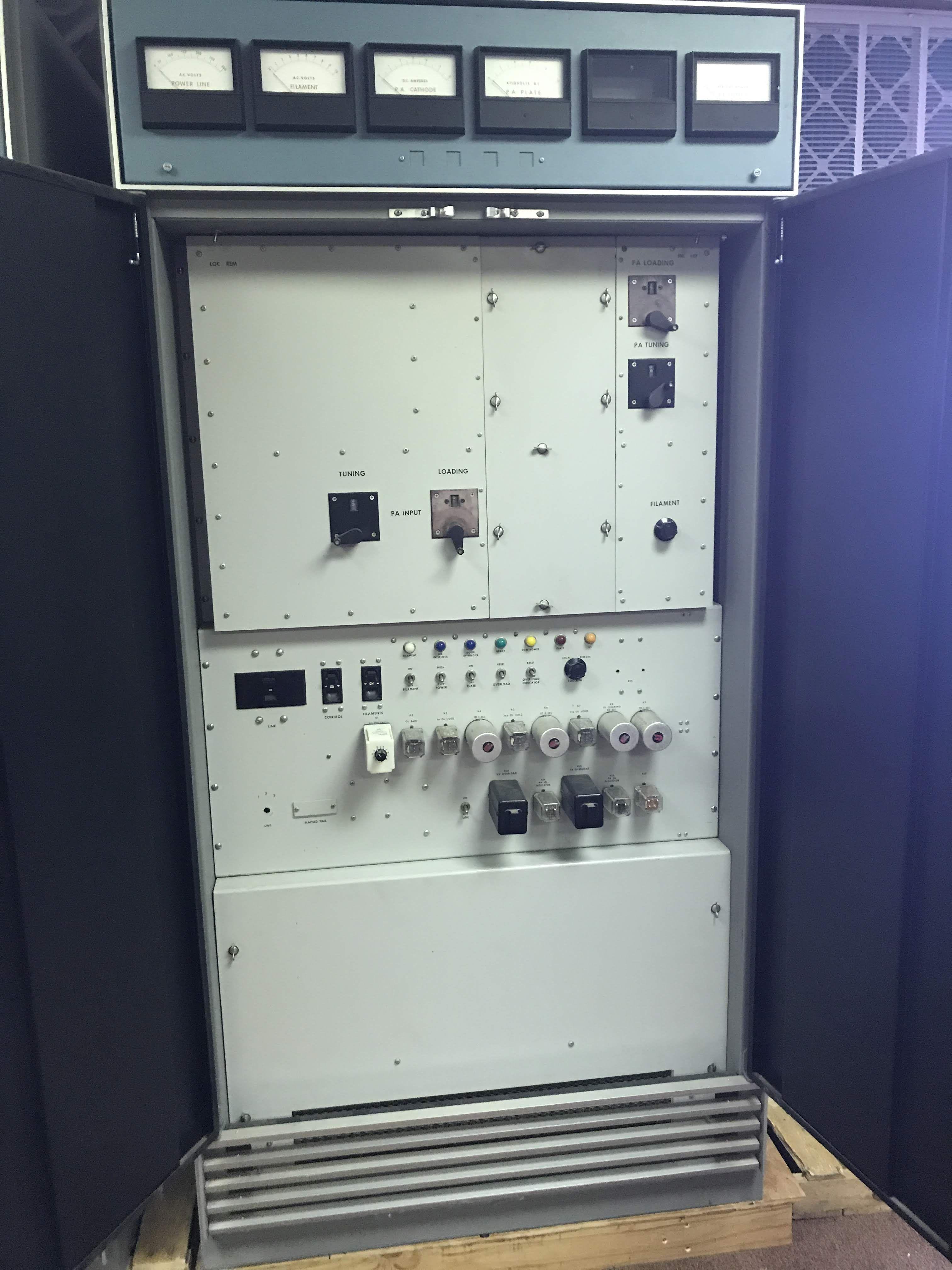 CCA Broadcast Transmitter Type FM 30000D/E & Type FM 25,000D/E