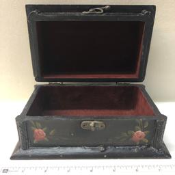 Beautiful Ornate Vintage Collectible Wooden Hand Painted Rose Box