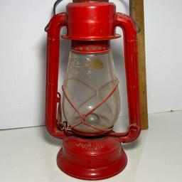 Red Dietz Junior Lantern