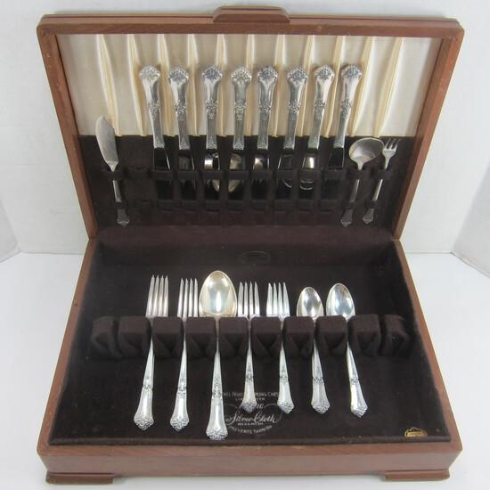 38 pc Sterling Silver Flatware Stately Pattern 8 Place Setting in Wood State House Storage Chest