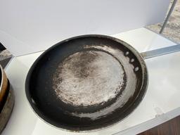 Lot of Restaurant Grade Pans