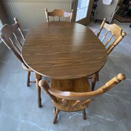 5 pc Vintage Wooden Dinette Set