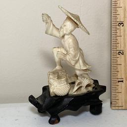 Small Vintage Carved Oriental Figurine