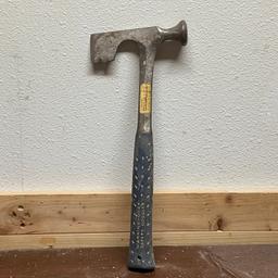 Estwing Hammer Axe