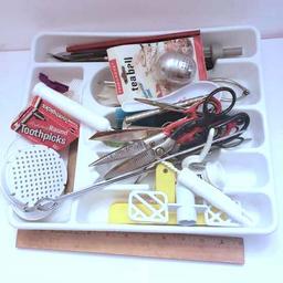 Drawer Lot of Miscellaneous Kitchen Utensils