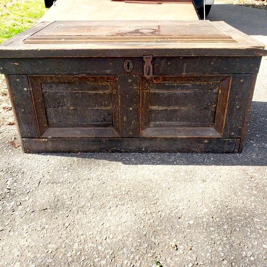 Antique Wood Tool Box with Removable Tray, Brass Screws and Corner Molds