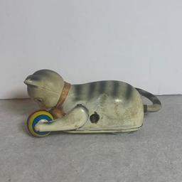 Vintage Wind-Up Cat Toy Made in Japan (No key)