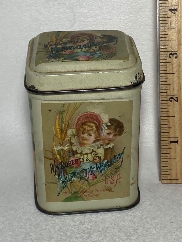 Vintage Hinged Wm Roberts & Co. Advertisement Tin