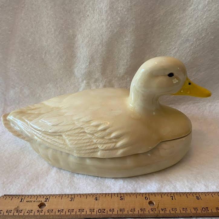 Adorable Lidded Ceramic Duck Dish