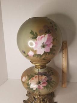 Beautiful Vintage Gone with the Wind Style Lamp with Floral Design 