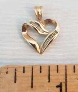 10K Gold Heart Pendant With Clear Stones