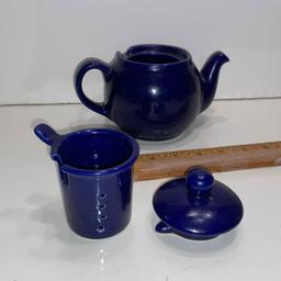 Ceramic Cobalt Teapot with Strainer & Lid