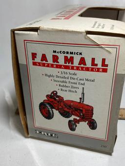 1992 ERTL McCormick Farmall Die-Cast Super-A Tractor in Box