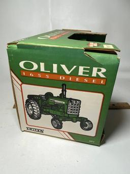 1994 ERTL Oliver 1655 Diesel Die-Cast Metal Tractor in Box