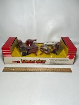 1986 CASE Farm Set by ERTL in Box