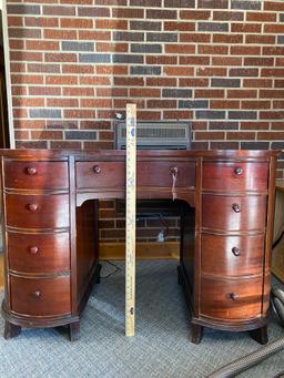 Vintage Jamestown Table Company Taylor Made Vintage Wooden Desk with 8 Drawers