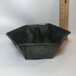Vintage Small Tin  Bundt Cake Pan