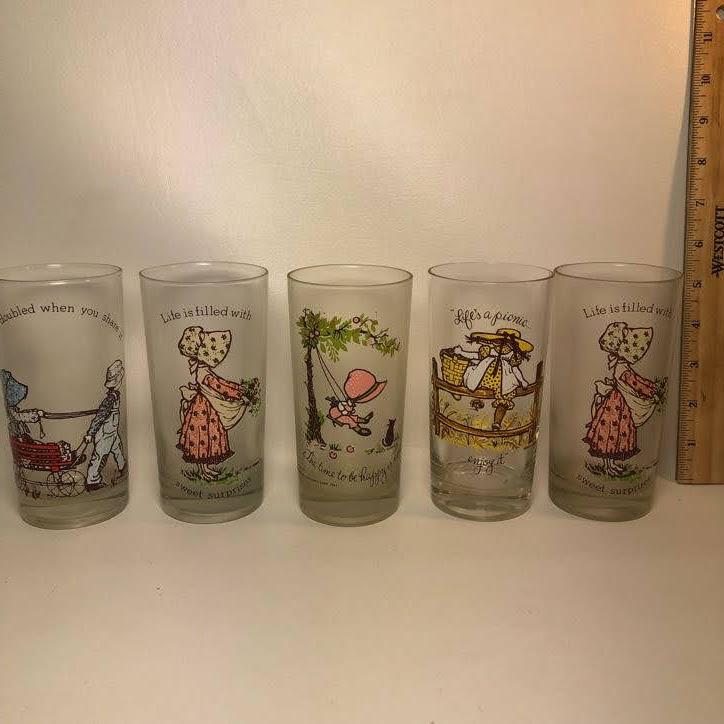 Set of 5 Holly Hobbie American Greetings Collectors Glasses