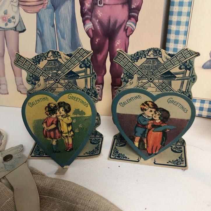 Lot of Vintage Paper Cards and Paper Dolls