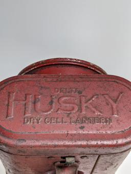 Vintage Delta Husky Dry Cell Lantern