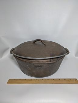 Vintage Cast Iron 10” Lidded #8 Pot