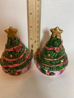 Vintage Ceramic Christmas Tree Salt and Pepper Shakers