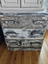 Distressed Wooden 3 Drawer Dresser