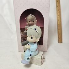 Precious Moments Christmas Lighted Figurine “May Your Christmas Be Delightful”
