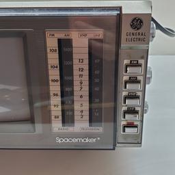General Electric Spacemaker Color TV with FM/AM Radio - Tested and Works