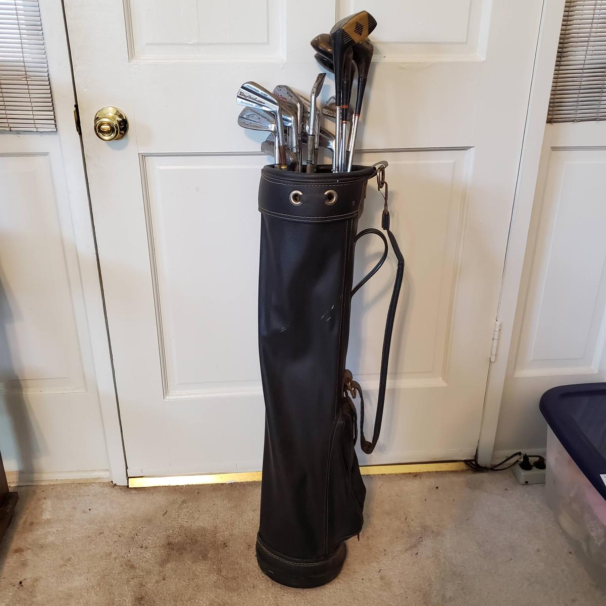 Golf Bag with Clubs