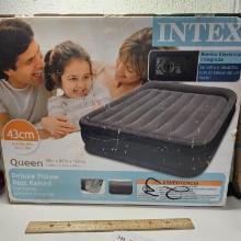 Intex Deluxe Pillow Rest Raised Queen Size Mattress - New in Box