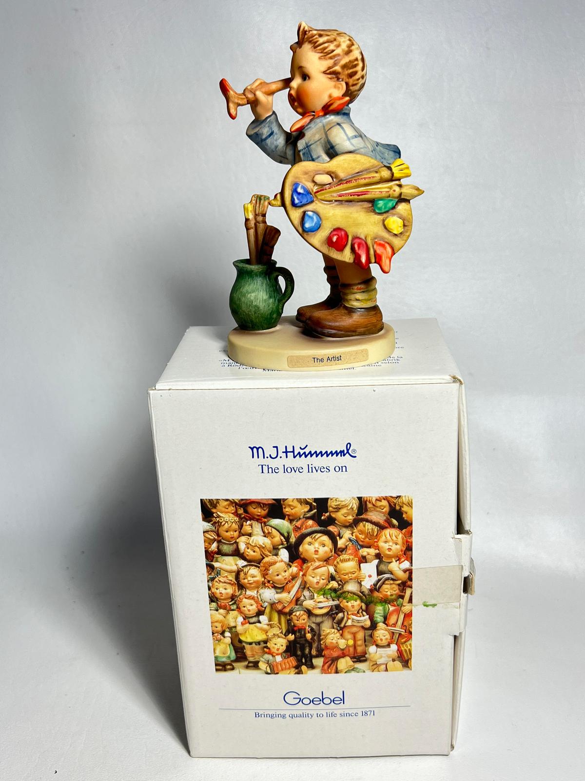 Hummel Goebel W. Germany "The Artist" Figurine with Box