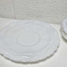 4 Pieces of Assorted Vintage Milk Glass