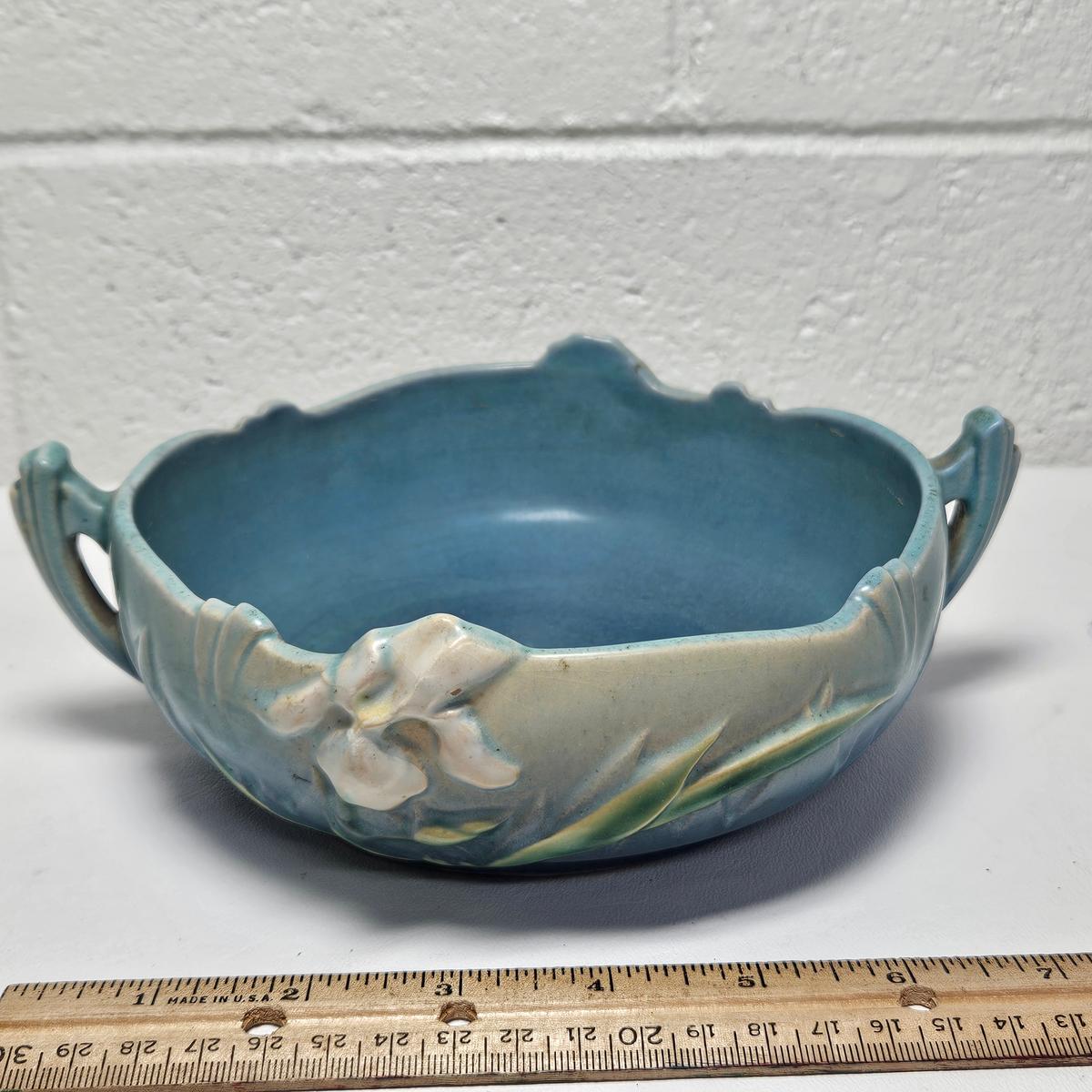 1939 Roseville Iris 360-6 Bowl