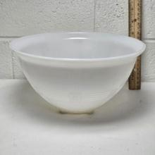 Vintage Hazel Atlas Milk Glass Mixing Bowl