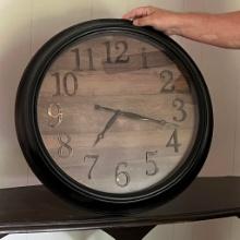 Resin Battery Operated Wall Clock