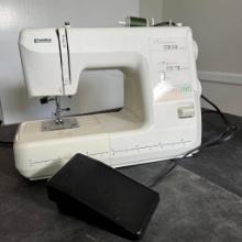 Sears Sewing Machine Model 385.16528000 - Works