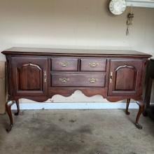 Thomasville Wooden Buffet with Queen Anne Legs