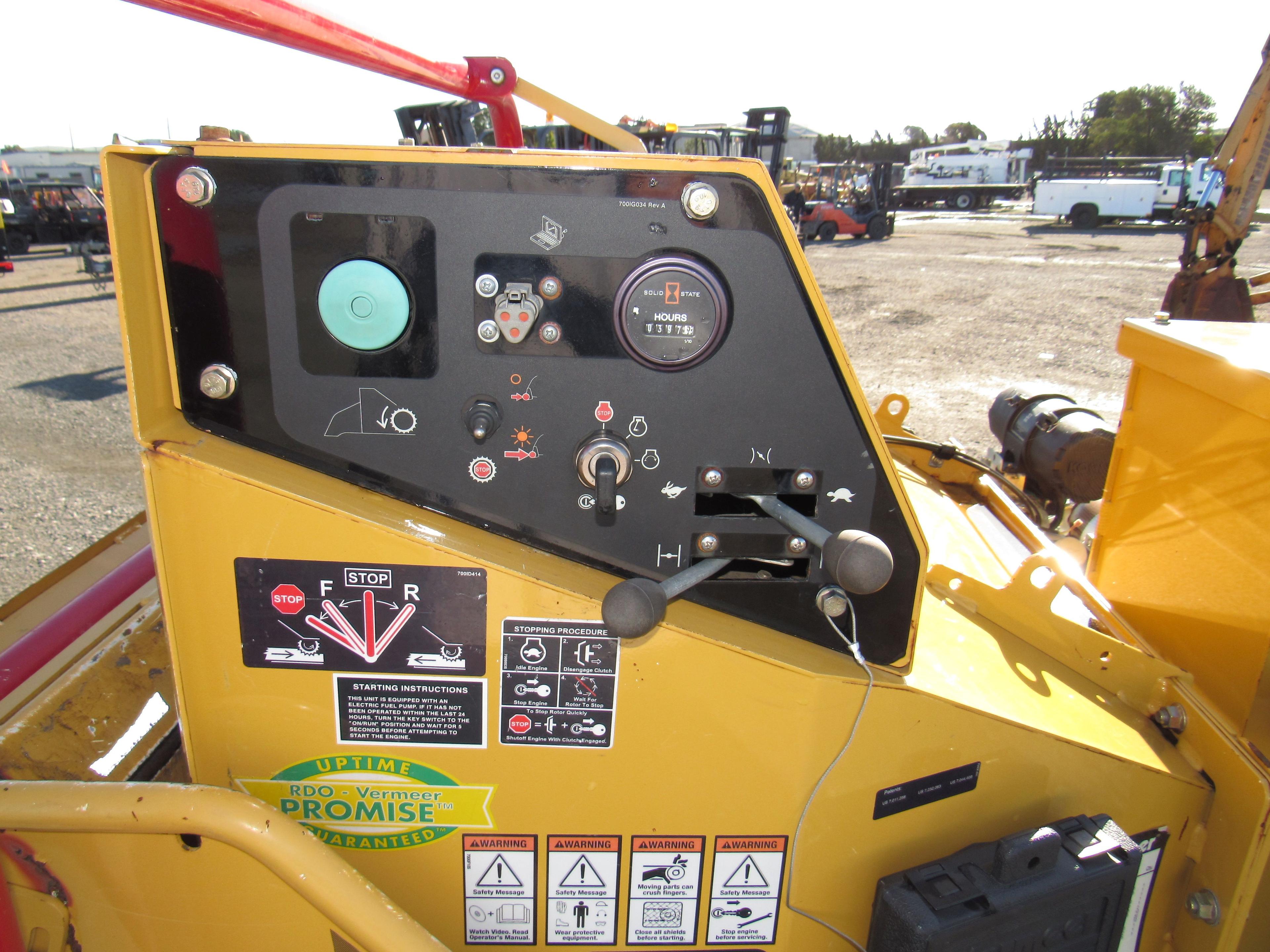 2014 VERMEER BC900 XL TOWABLE BRUSH CHIPPER