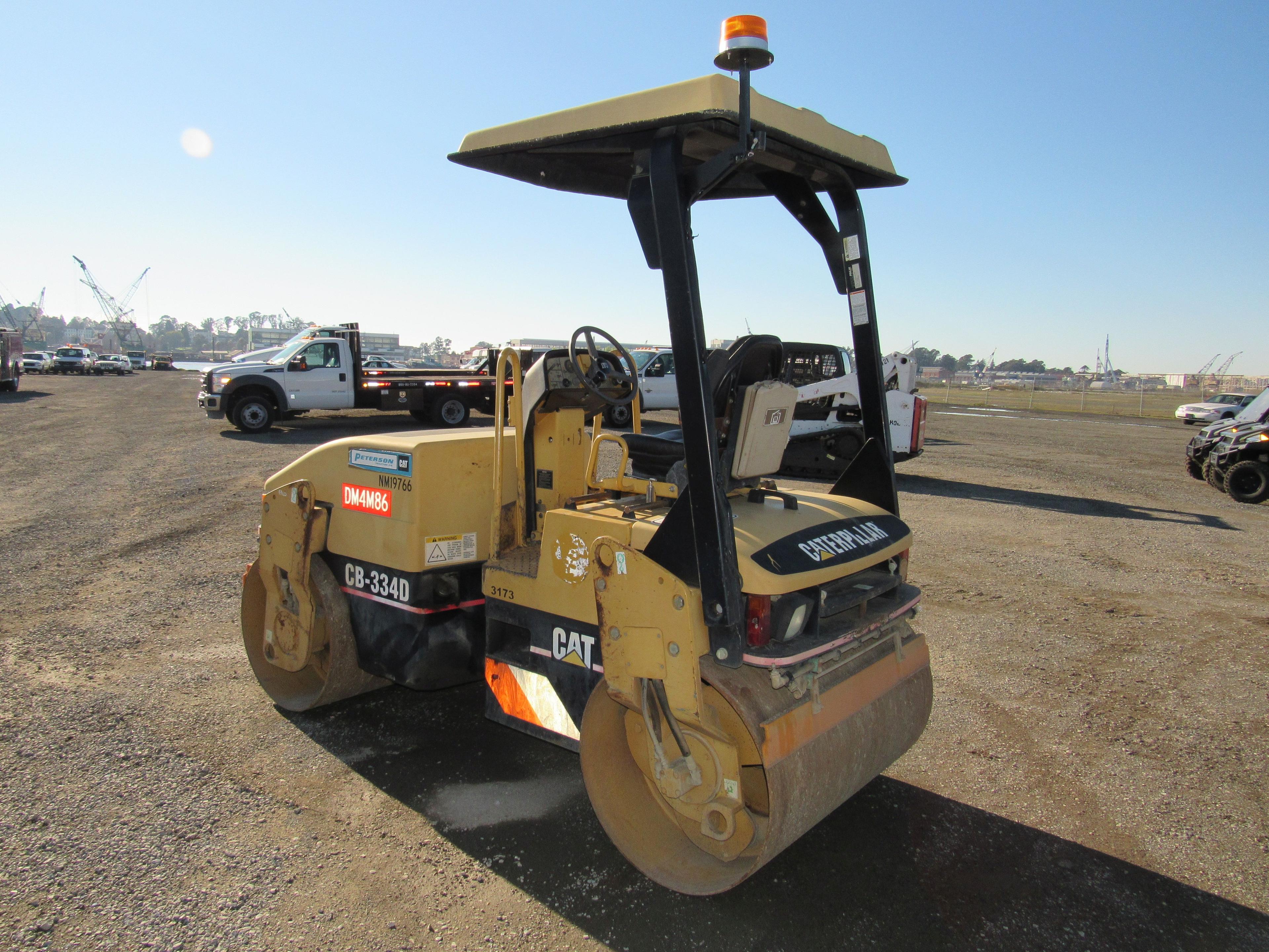 CATERPILLAR CB-334D DOUBLE DRUM ROLLER